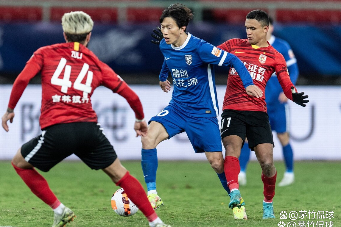 国际比赛日芝加哥公牛止住颓势——法国杯节点到来，球迷炸锅，团队化学反应显著(国际比赛日赛程足球)-开云娱乐网站