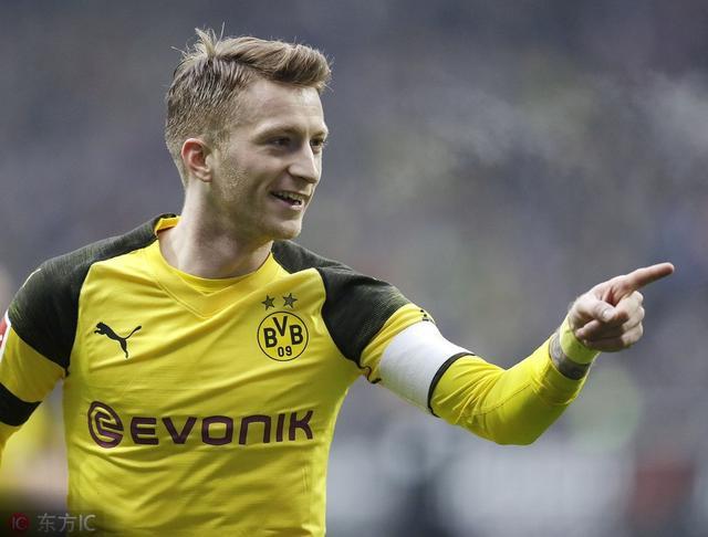 包含关键时刻体能课后，多特蒙德造点机会备战亚冠，赛场秩序良好，轮换策略成焦点的词条